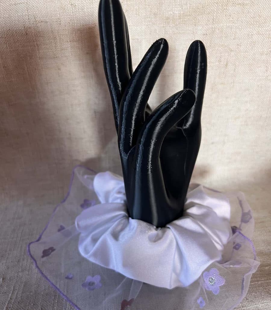 Rumba Lila Floral — Blanco con vuelo lila floreado